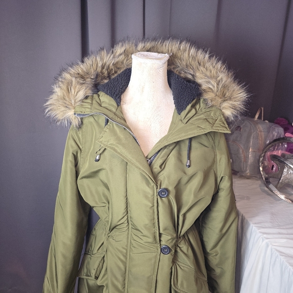 H&M Faux Fur Hooded Green Parka Coat Women’s S‎ Long Quilted Winter Jacket - Picture 8 of 16